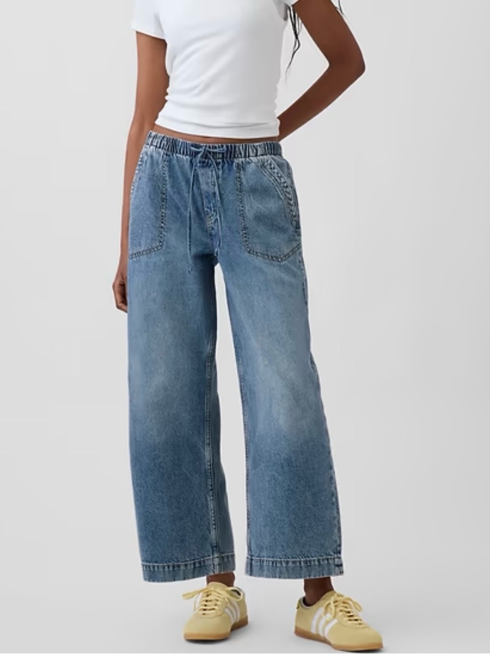 GAP Low Rise 90’s Loose Easy Crop Jeans In Medium Indigo, Elastic Waistband, XS